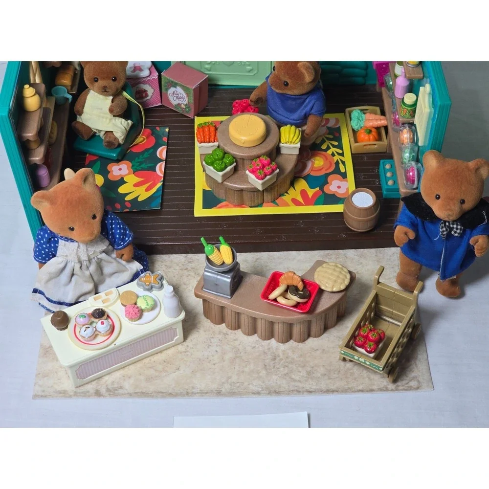 Li'l Woodzeez Calico Critters Mix HOPPIN' FARMERS MARKET Store with Toy Food